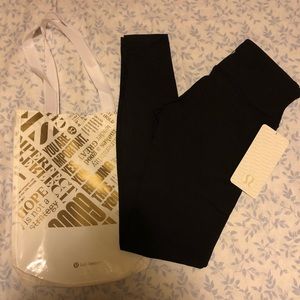 NWT Low rise Wunder under leggings